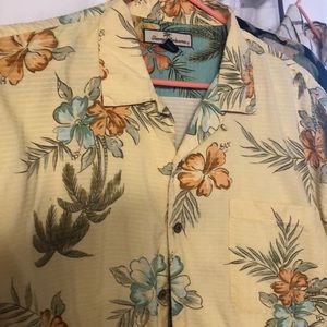 MENS TOMMY BAHAMA BUTTON DOWN SHIRT